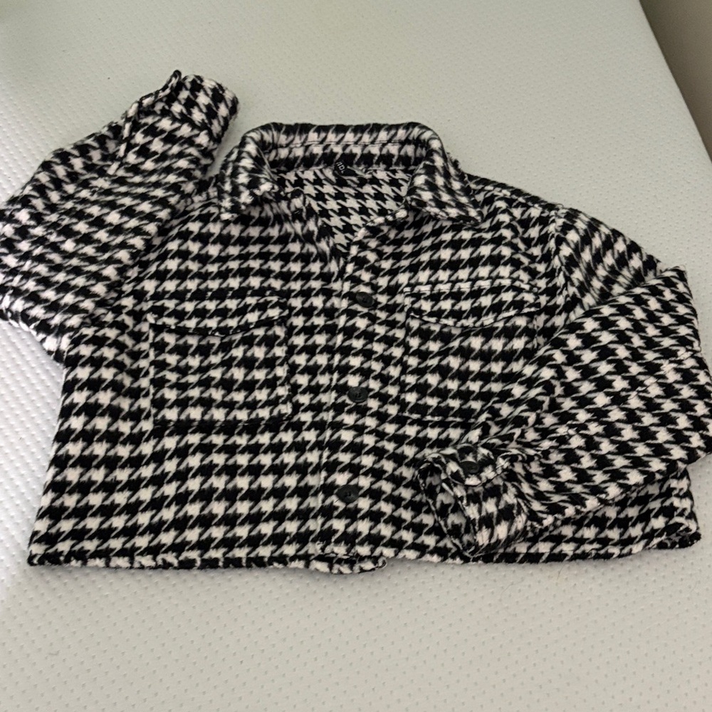 Divided Monochrome Houndstooth Blazer